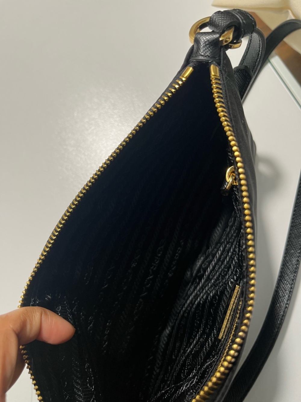 Prada Black Nylon shoulder bag - Picture 5 of 11